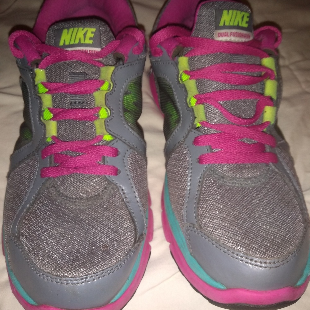 Running shoes